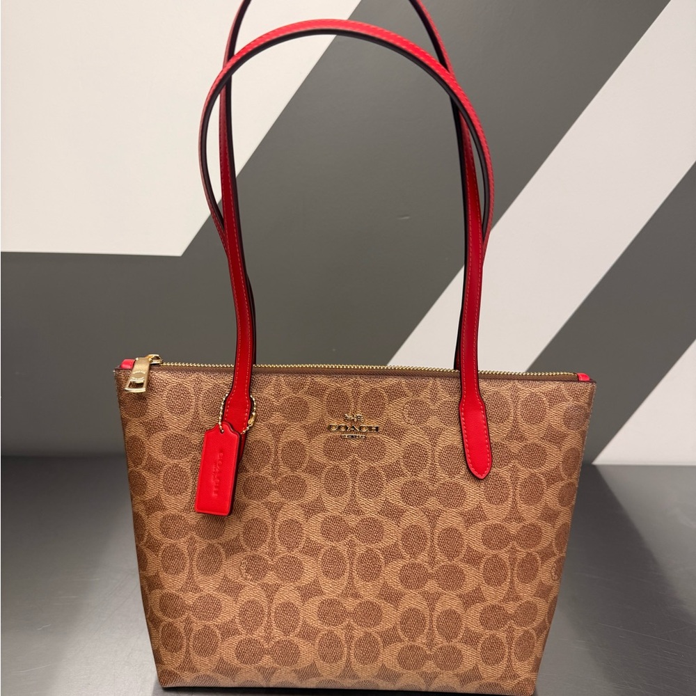 Fiona Zip Tote Bag In Signature Canvas
